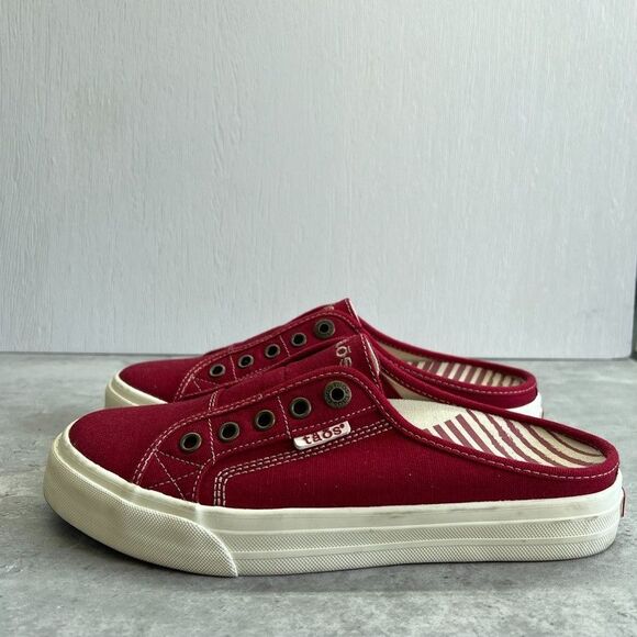 Taos EZ Soul Red Canvas Slip-On Flat Comfort Mule Sneaker Shoes Womens - Picture 2 of 9